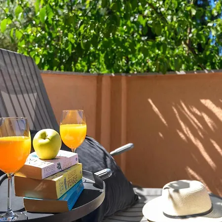 Sunny Getaway