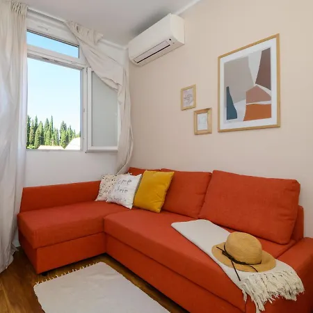 Sunny Getaway Apartman *
