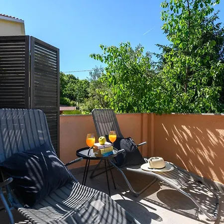 Lägenhet Sunny Getaway *